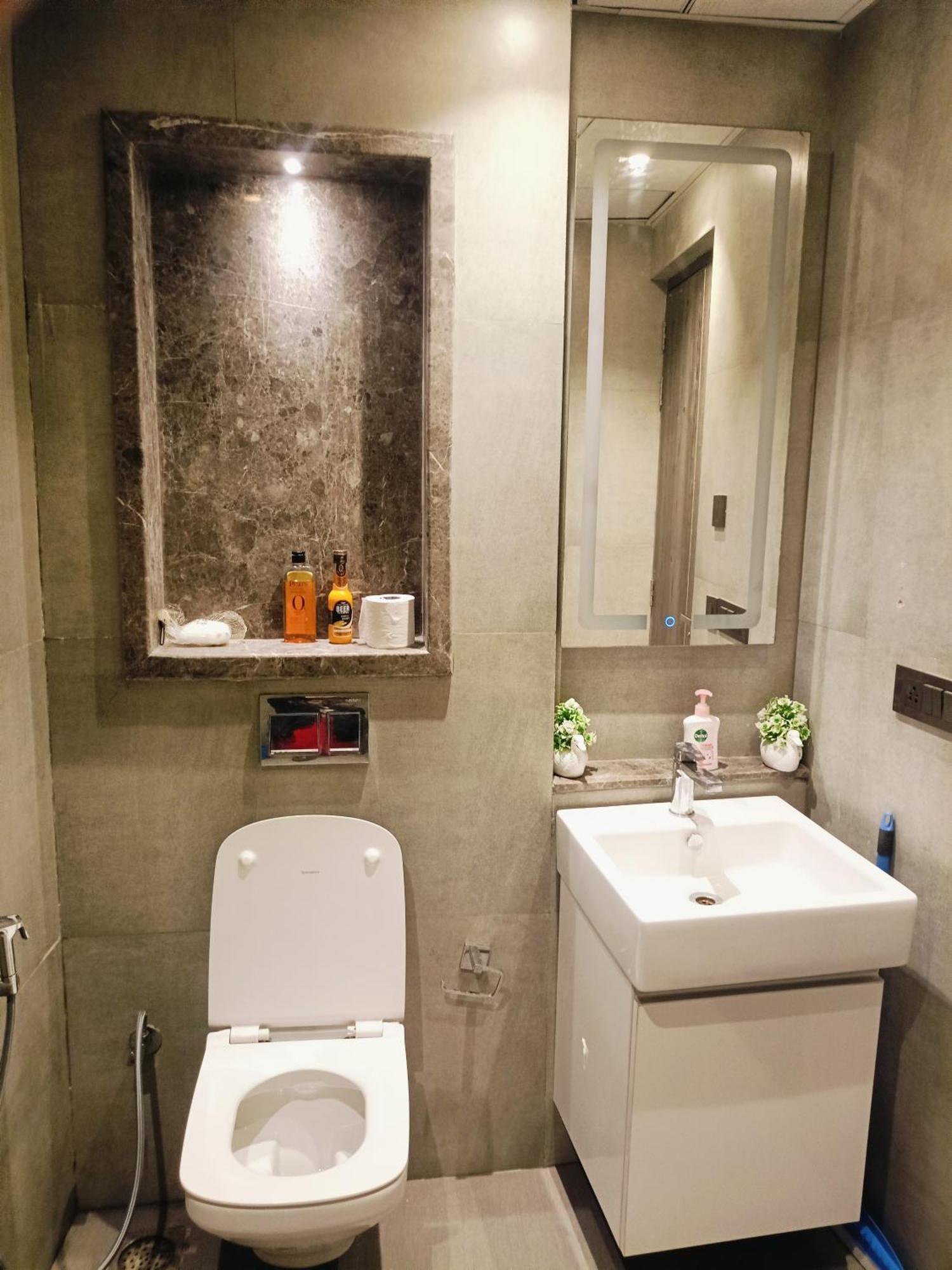 Enjoy Elegant View Supernova With The Lockwoods Apartment New Delhi